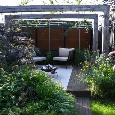 Small Contemporary Garden